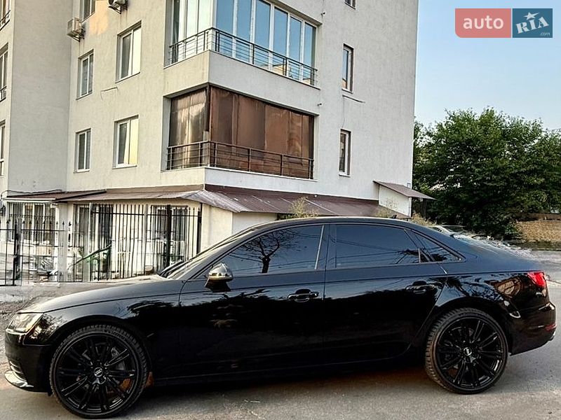 Седан Audi A4 2016 в Києві