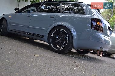 Универсал Audi A4 2003 в Раздельной