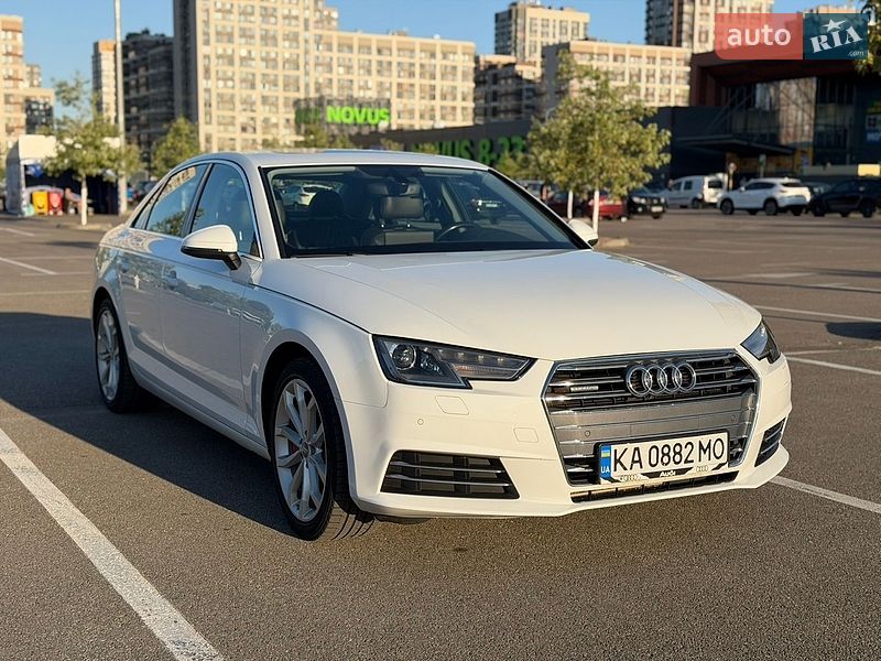 Седан Audi A4 2017 в Киеве