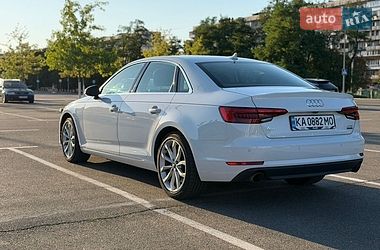 Седан Audi A4 2017 в Киеве