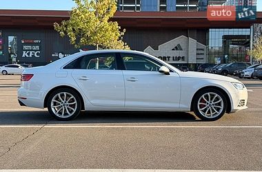 Седан Audi A4 2017 в Киеве