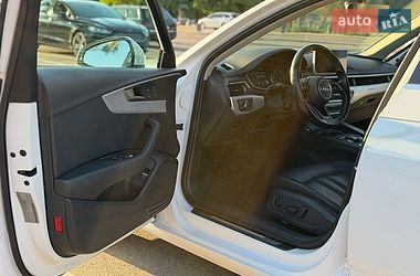 Седан Audi A4 2017 в Киеве