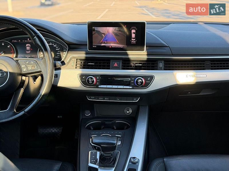 Седан Audi A4 2017 в Киеве