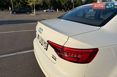 Седан Audi A4 2017 в Киеве