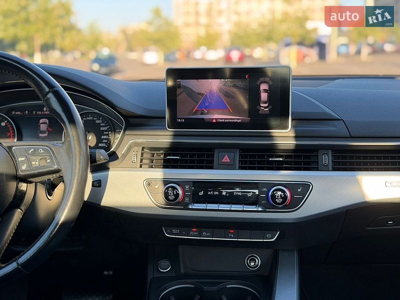 Седан Audi A4 2017 в Киеве