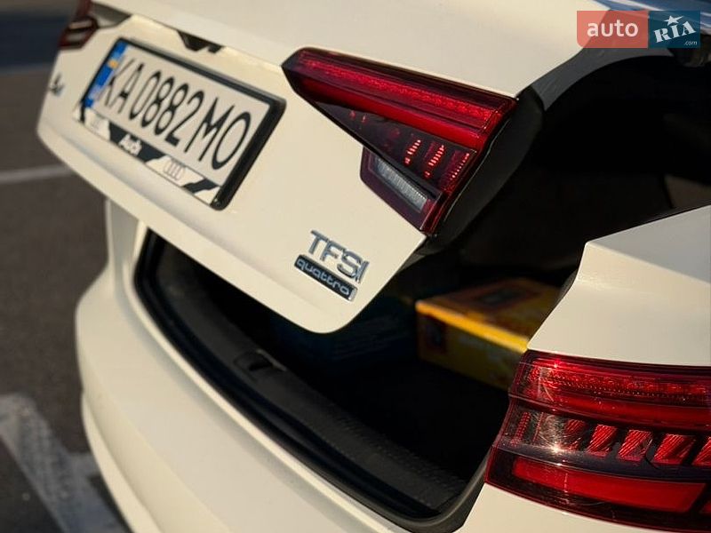 Седан Audi A4 2017 в Киеве