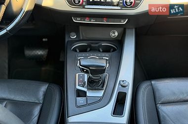 Седан Audi A4 2017 в Киеве