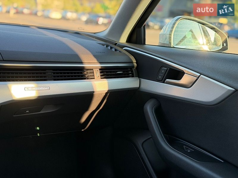 Седан Audi A4 2017 в Киеве
