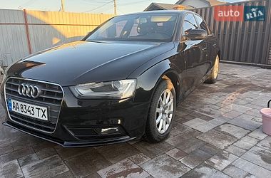 Седан Audi A4 2012 в Києві
