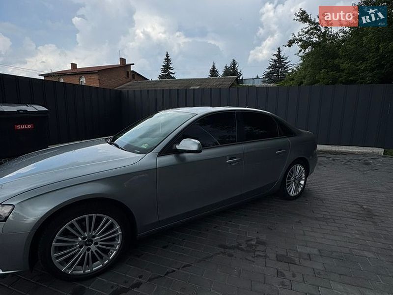 Седан Audi A4 2010 в Вінниці
