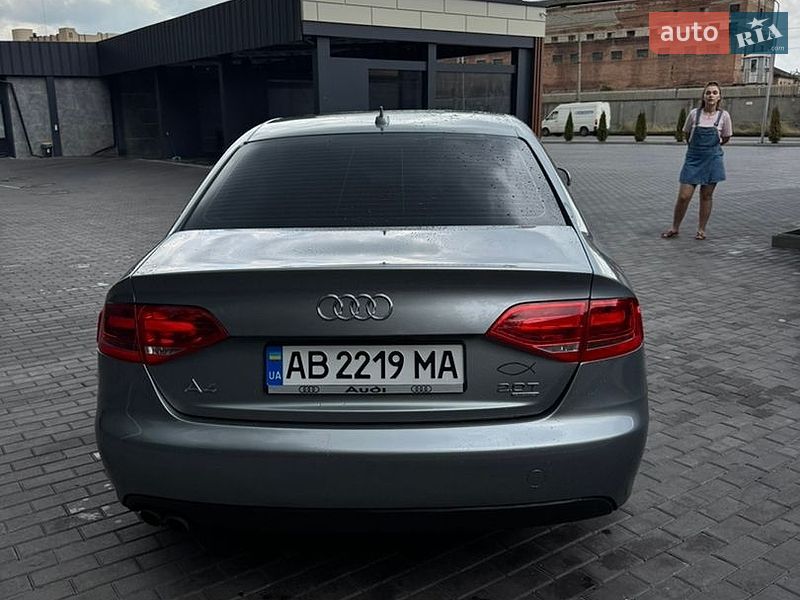 Седан Audi A4 2010 в Вінниці