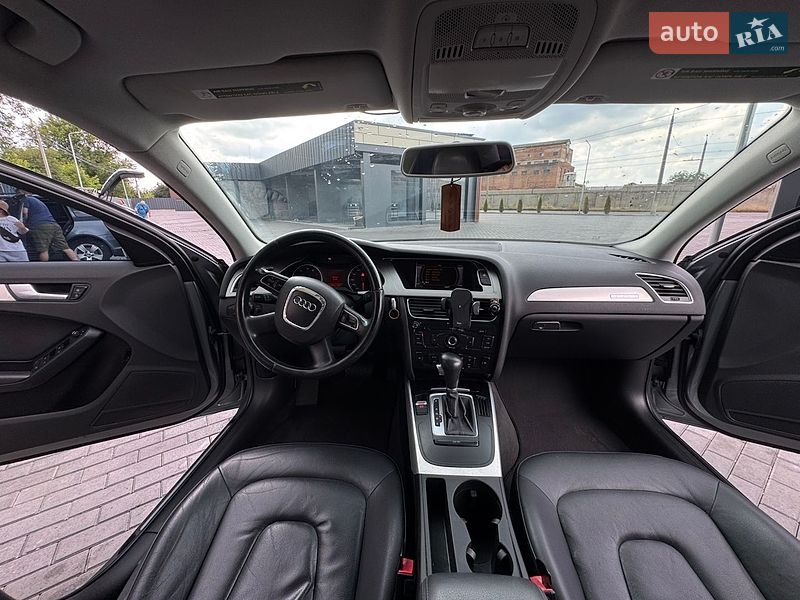 Седан Audi A4 2010 в Вінниці