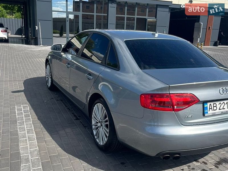 Седан Audi A4 2010 в Вінниці