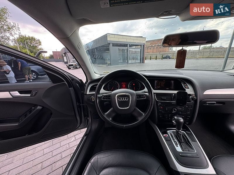 Седан Audi A4 2010 в Вінниці