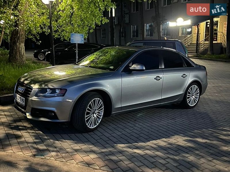 Седан Audi A4 2010 в Вінниці