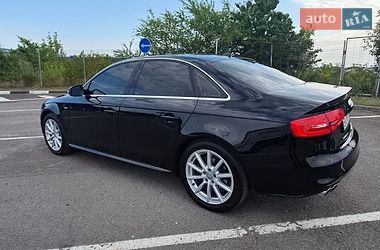 Седан Audi A4 2014 в Луцке
