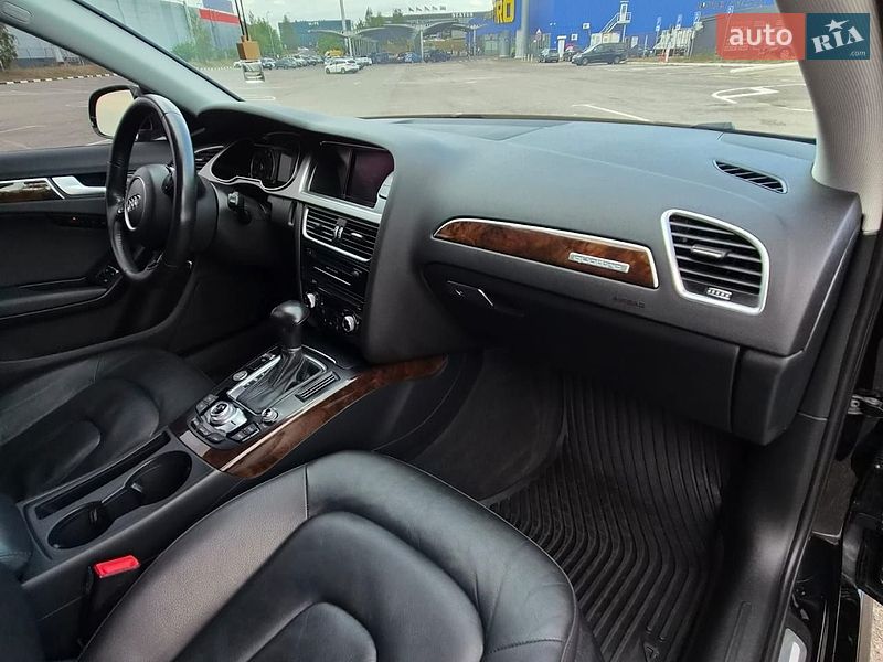 Седан Audi A4 2014 в Луцке