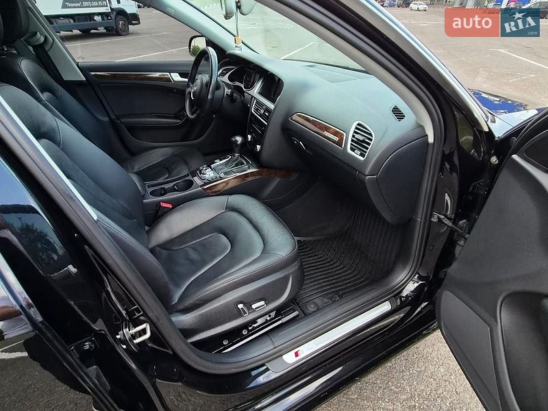 Седан Audi A4 2014 в Луцке