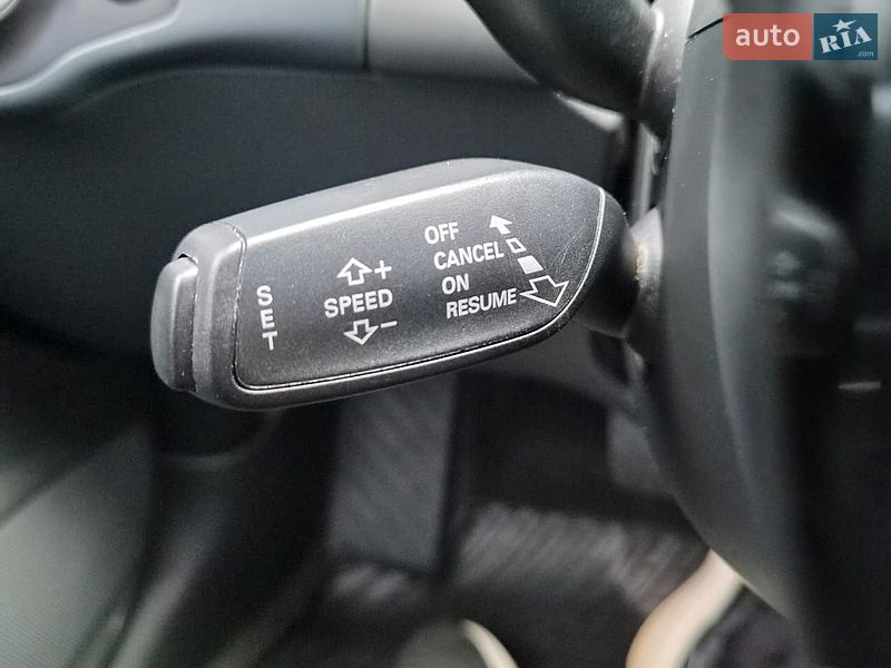 Седан Audi A4 2014 в Луцке