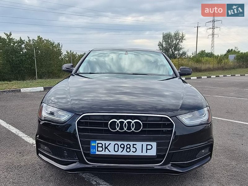 Седан Audi A4 2014 в Луцке