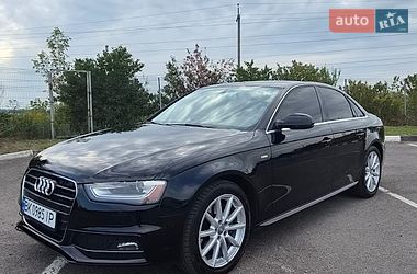 Седан Audi A4 2014 в Луцке