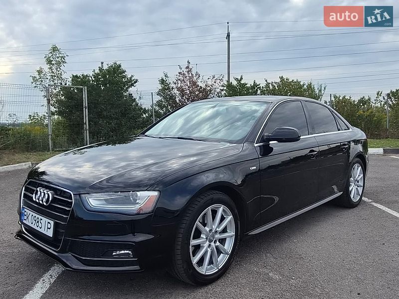 Седан Audi A4 2014 в Луцке