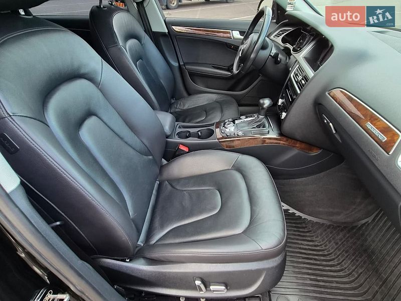 Седан Audi A4 2014 в Луцке
