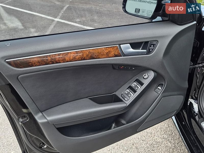 Седан Audi A4 2014 в Луцке