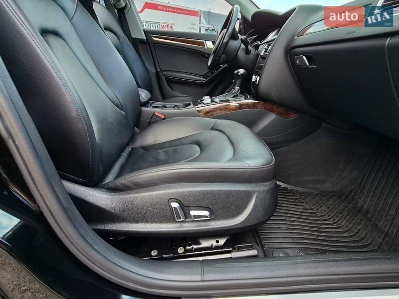 Седан Audi A4 2014 в Луцке