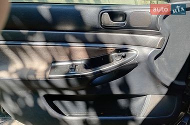 Седан Audi A4 1995 в Хусте