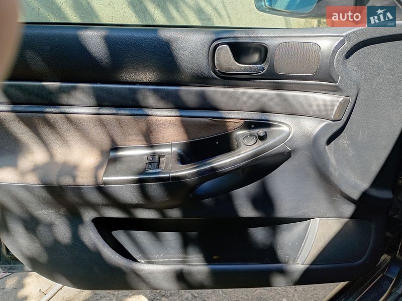 Седан Audi A4 1995 в Хусте