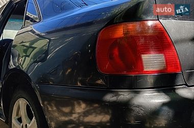 Седан Audi A4 1995 в Хусте