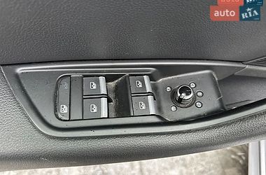 Седан Audi A4 2018 в Днепре