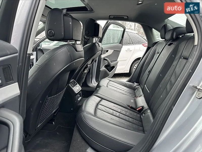 Седан Audi A4 2018 в Днепре