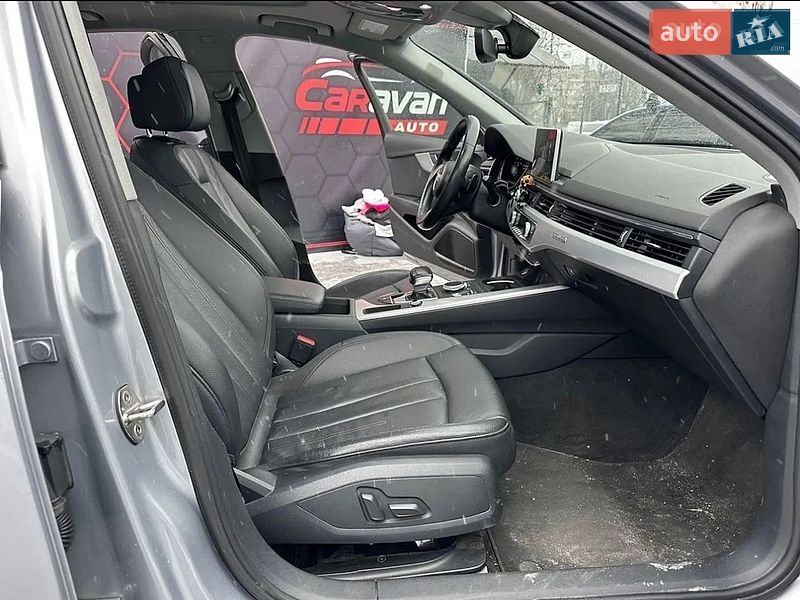 Седан Audi A4 2018 в Днепре