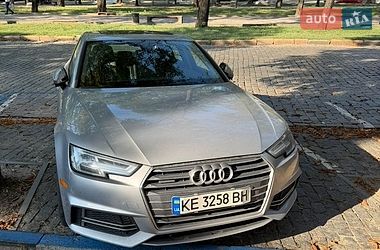 Седан Audi A4 2018 в Днепре