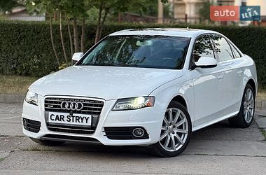 Седан Audi A4 2011 в Стрию