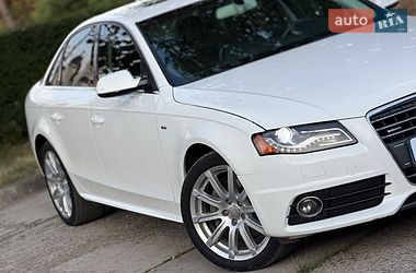 Седан Audi A4 2011 в Стрию