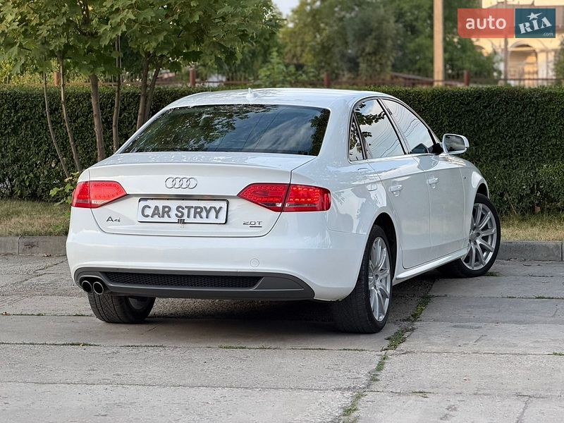 Седан Audi A4 2011 в Стрию