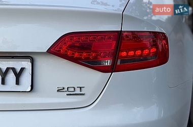 Седан Audi A4 2011 в Стрию