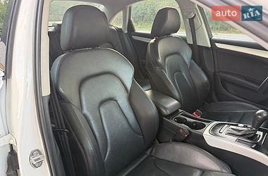 Седан Audi A4 2011 в Стрию