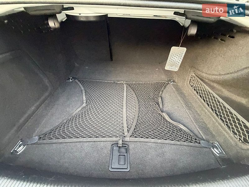 Седан Audi A4 2011 в Стрию
