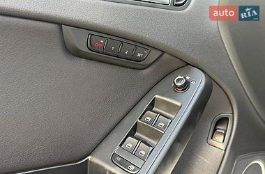 Седан Audi A4 2011 в Стрию