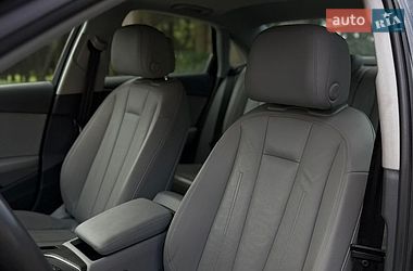 Седан Audi A4 2018 в Бурштині