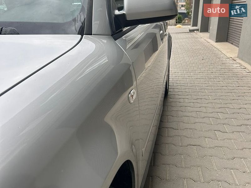 Седан Audi A4 2002 в Чернівцях