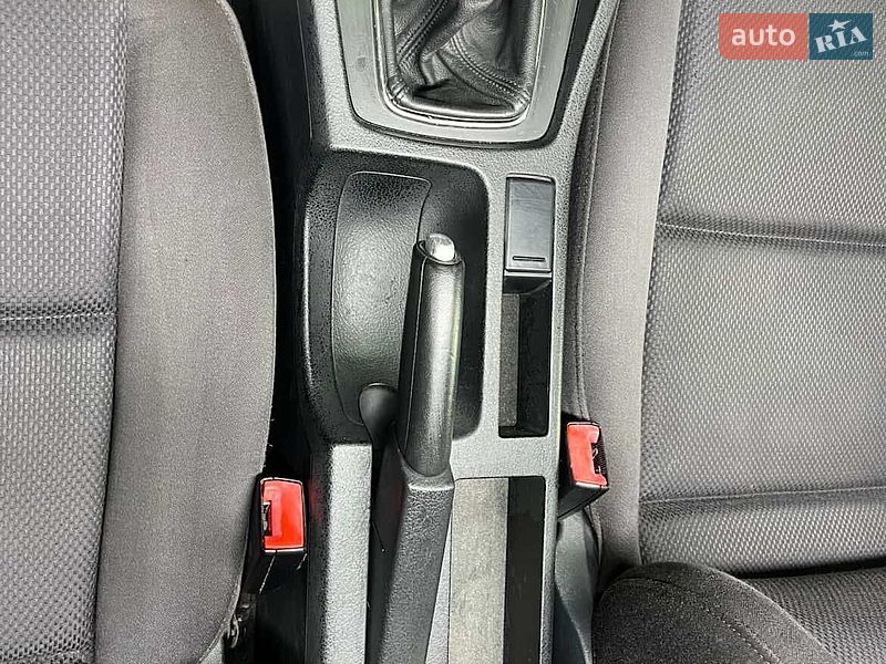Седан Audi A4 2002 в Чернівцях