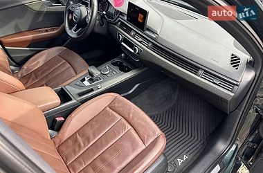 Седан Audi A4 2016 в Львові