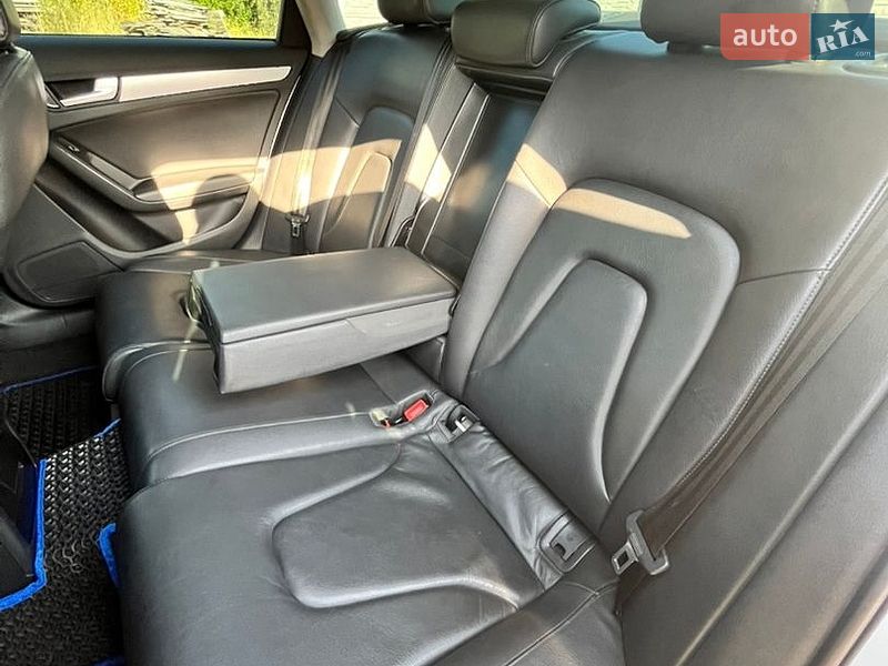 Седан Audi A4 2012 в Вінниці