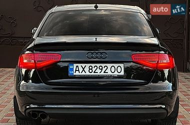 Седан Audi A4 2013 в Дніпрі