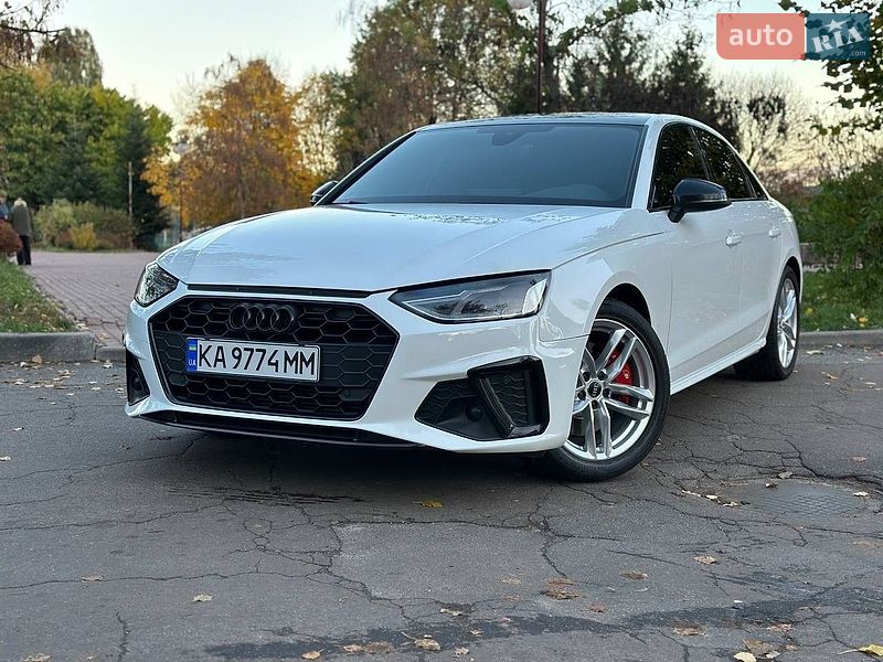Седан Audi A4 2019 в Киеве